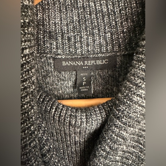 Banana Republic Charcoal Turtleneck Cowl Sweater - Picture 3 of 7